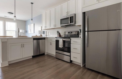 Hickory Apartment | Landing | Modern 1BD, Yoga Studio, Clubhouse