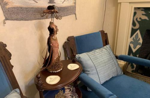 Jonesborough House | Laura's Room at The Historic Eureka Inn