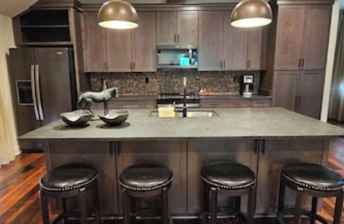 Lexington House | Lexington Historic 1B/1.5 B Guest Home Near Keeneland, Bourbon Trail