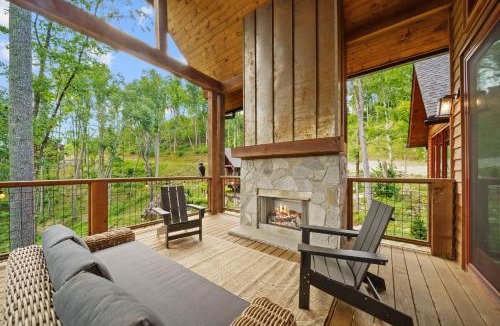 Banner Elk House | Llama Creek Cabin at Eagles Nest