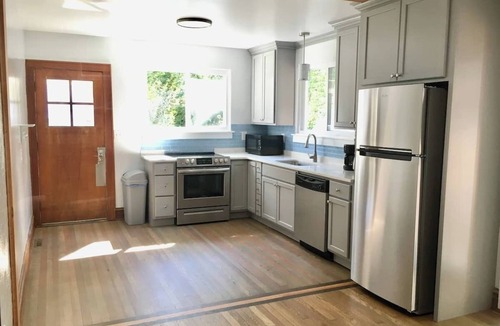 Fayetteville House | Location, Location, Location! Easy walk to downtown Fayetteville & Town Park