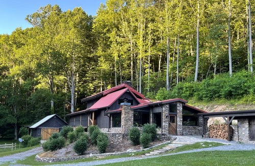 Canton Cabin | Lodge at Wagon Gap Trl. 3 Blue Ridge River Cabins