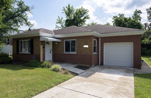 Covedale House | Lovely 2 bedroom home in a quiet safe neighborhood