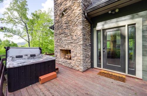 Warrensville House | Luxe Appalachian Mountain Cabin w/Hot Tub, Views