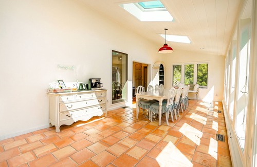 Brewster House | Luxe Cape Cod Farmhouse. Walk to Ellis Landing Beach!