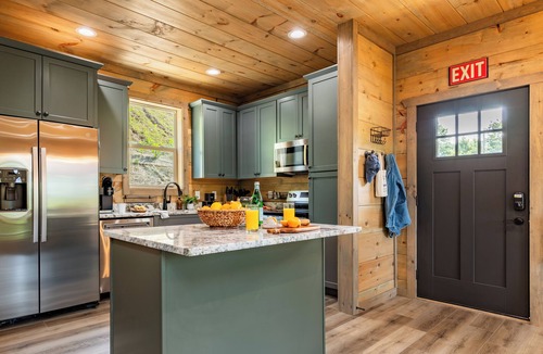 Pittman Center Cabin | Luxe Design New Build | Indoor Pool, Spa, Arcade, Firepit | Rambling Ridge Lodge