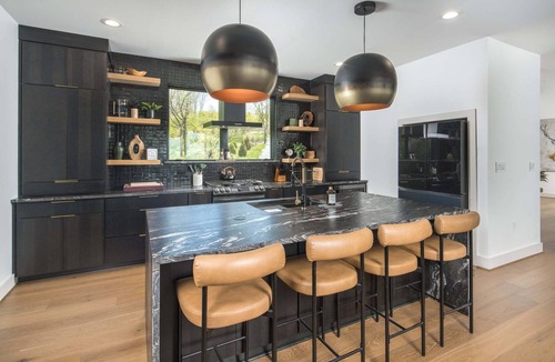 Elk Park House | Luxe Eagles Nest Home: 3-Tier Deck, Hot Tub, Fire Pit & Sunset Views!