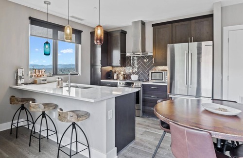 Downtown Asheville Condo | Luxury Downtown Condo with Views!