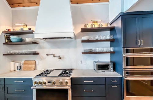 Oakland House | Luxury Expansive Lakefront, Newly Renovated!