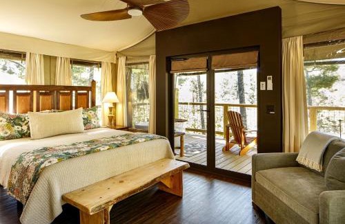 Zirconia House | Luxury Family Tree Tent with Private Deck, Soaking Tub & Pizza Oven Near Waterfalls, Zirconia, North Carolina