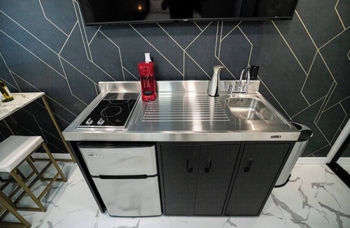 Yucaipa Condo | Luxury Studio