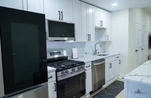 Trinidad House | Luxury Townhome Washington D.C