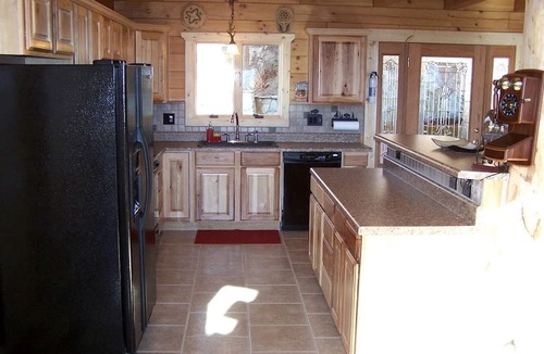 Clyde Cabin | Luxury Vacation Rental with a Hot Tub for Rent in Clyde, North Carolina