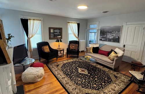 Winchester Apartment | Magnolia Winds 3-bedroom apartment in charming Winchester with cool AC