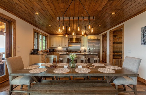 Banner Elk House | Majestic View Hideaway at Eagles Nest - NEW HOME! 50mi views, hot tub, game room!