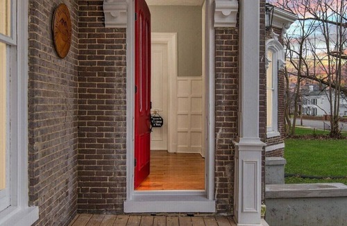 Georgetown Condo | Man O'War @ The HoM/KY Horse Park 11min/Ark 30min/Walk to Georgetown College
