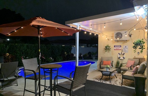 Margate Apartment | Master Suite with Private Pool