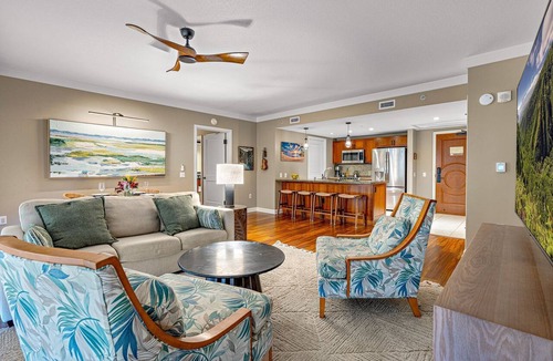 Kaanapali Condo | Maui Resort Rentals: Hokulani 605 – Premier 6th-Floor Oceanview Penthouse | Closest 2BR Column to the Ocean!