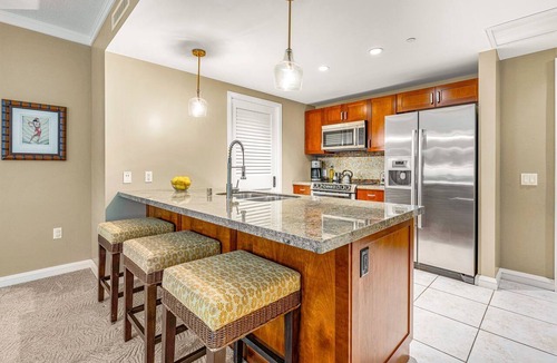 Honokowai Condo | Maui Resort Rentals: Honua Kai - 3 Bedroom Tandem Package, Fantastic Value + Partial Ocean Views!