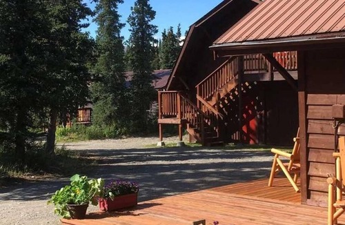 McKinley Park Apartment | McKinley Creekside Cabins & Cafe'-The Carlo Loft