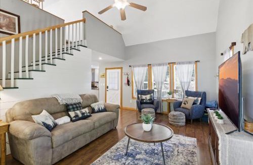 Dandridge House | Middle Of Everywhere by Beyond Expectations