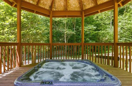 Dandridge House | Middle Of Everywhere by Beyond Expectations