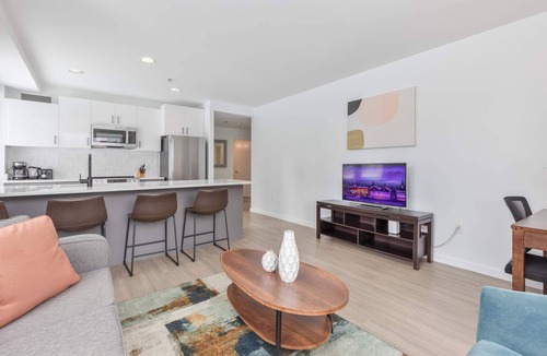 East Cambridge Apartment | Modern Apt Near Kendall Square & Restaurants