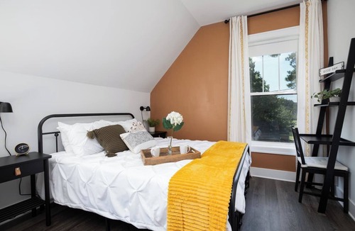 Villa Heights House | Modern Farmhouse Loft in NoDa | Views/Parking