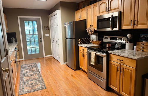 Lenoir House | Modern Mountain Cabin Near Blowing Rock - Hot Tub, Fire Pit & Trail to Waterfall