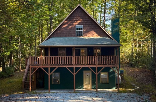 Lenoir House | Modern Mountain Cabin Near Blowing Rock - Hot Tub, Fire Pit & Trail to Waterfall