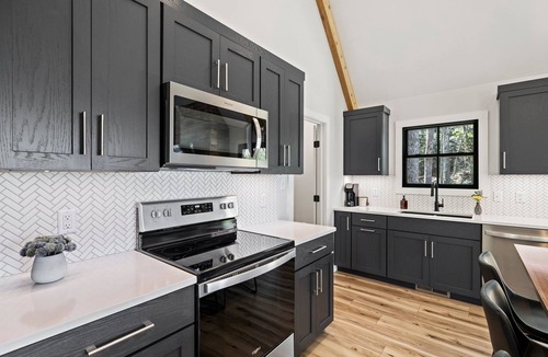 Black Mountain House | Modern Mtn Home on 3 Private Acres - Near Downtown Black Mountain & Asheville