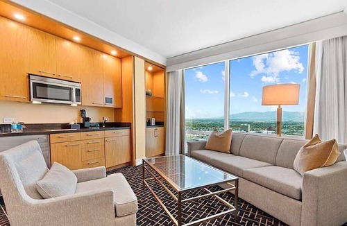 Las Vegas Apartment | Modern Renovated Studio in Trump