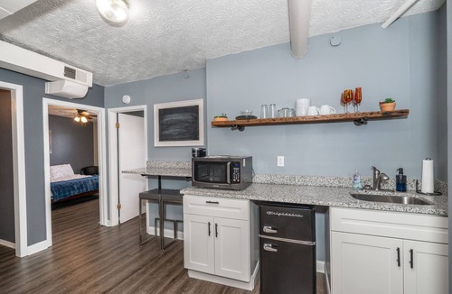 Newport Condo | Monmouth Loft 4 | Walk to Shops