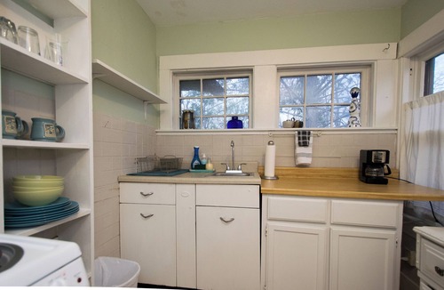 Historic Montford House | Montford Charmer Walk to Downtown Asheville