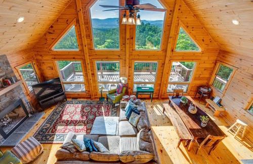 Old Fields House | Mountain Cabin w 40 Acres, Hot Tub, FirePit & More