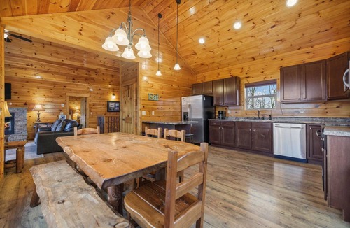 Rogers Cabin | Mountain Jubilee: Sleeps 8 | Relaxing Retreat with Game Room & Hot Tub