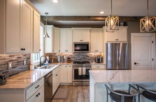 Lenoir House | Mountain Kandy - Luxury home with stunning views and amenities!