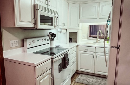 Sugar Mountain Condo | Mountain Oasis fo Cozy & Peaceful View - Walk 2 All Seasons Resort - Fireplace