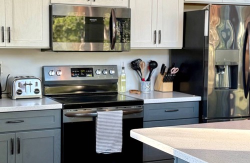 Great Cacapon Ski Chalet | Mountain retreat w/hot tub & river access