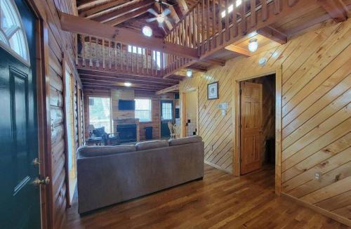 Stanton House | Mountain Rose- Hot Tub, Pool Table, Firepit
