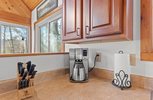 Stanton Cabin | Mountain Spirit - Hot Tub - WiFi - RRG - Fire Pit - Located just 10 Min From Slade