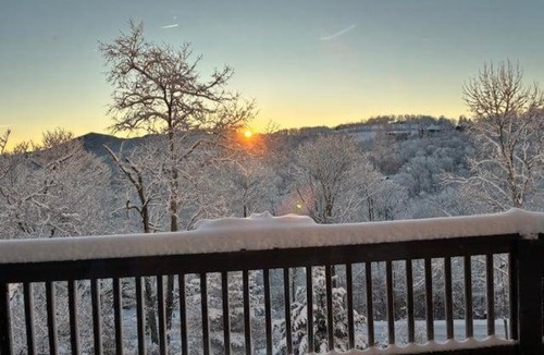 Sugar Mountain House | Mountain Sunrise