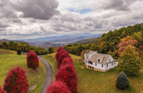 Altamont House | Mountain Top at Linville Falls