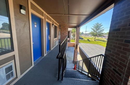 Irvine Hotel | Mountain View Inn Irvine Near Richmond KY