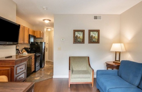 Gatlinburg Villa | MountainLoft™ - 1 Bedroom Deluxe Villa
