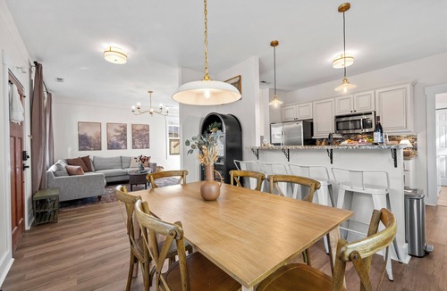 Swannanoa House | Mtn Views+centrally located+family friendly