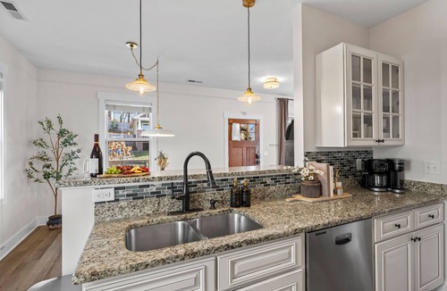 Swannanoa House | Mtn Views+centrally located+family friendly
