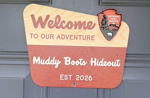 Stanton Apartment | Muddy Boots HideoutI Cozy 2BR I 15m to RRG I Wi-Fi