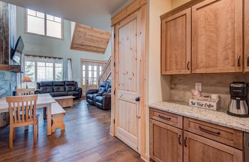 Elk Park House | Muscadine Meadow at Eagles Nest