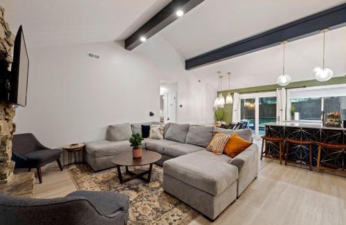 Fletcher House | Near Biltmore, Hiking, Breweries W Game Room
